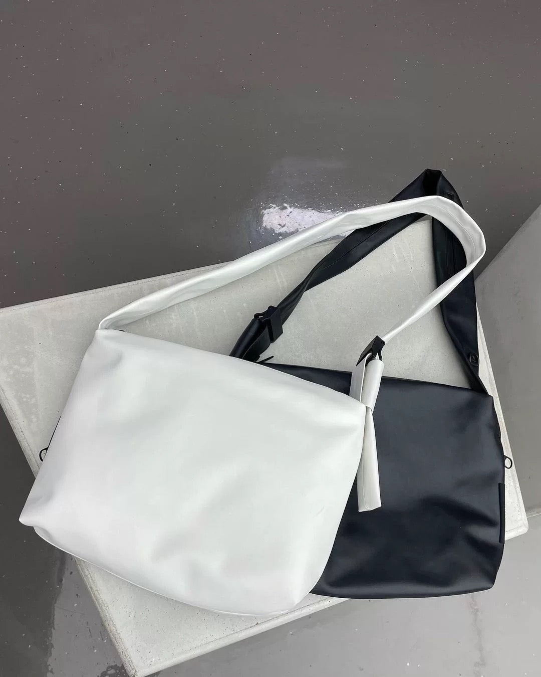Flexi Leather bag