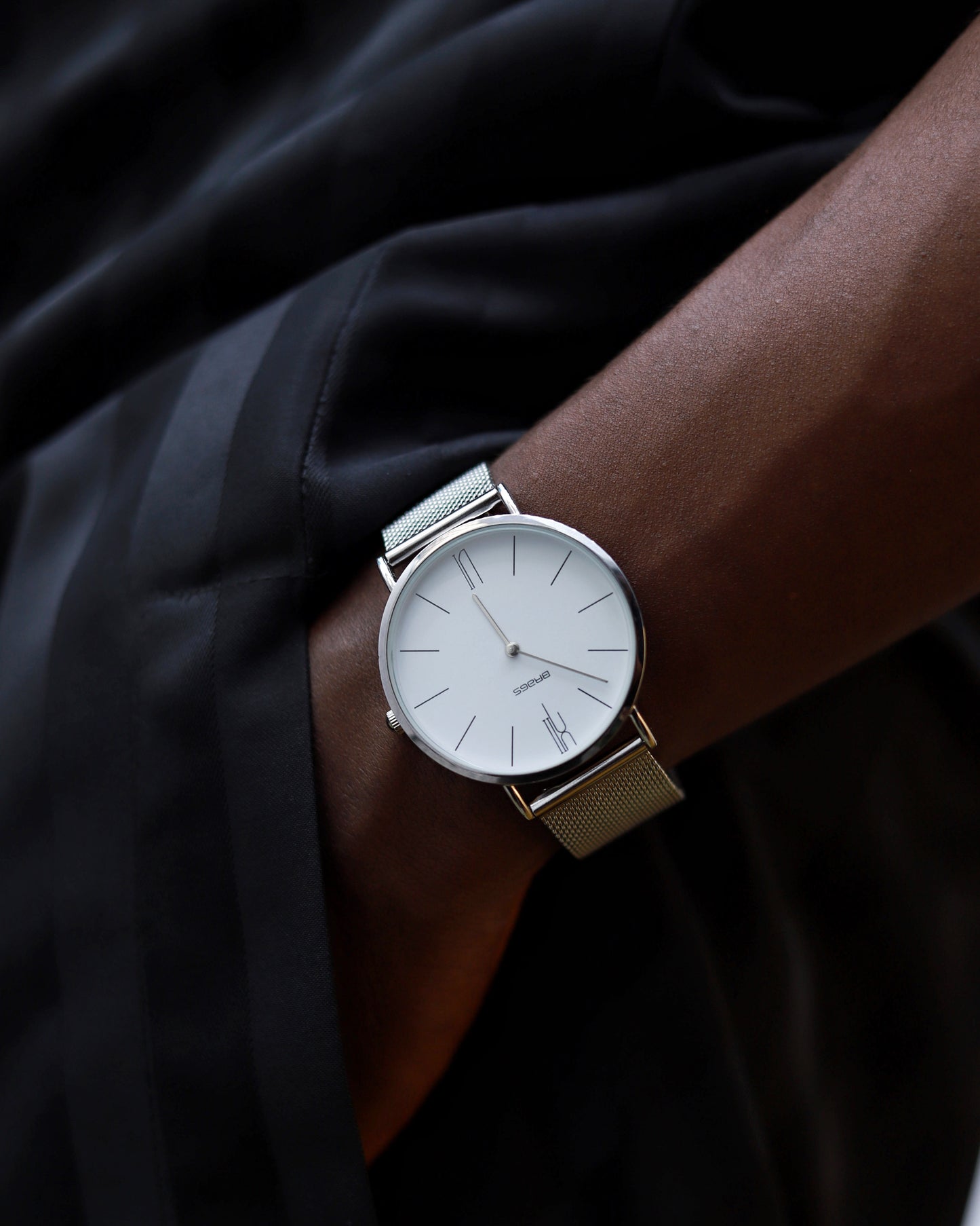 Brags Vault Max Mesh watch