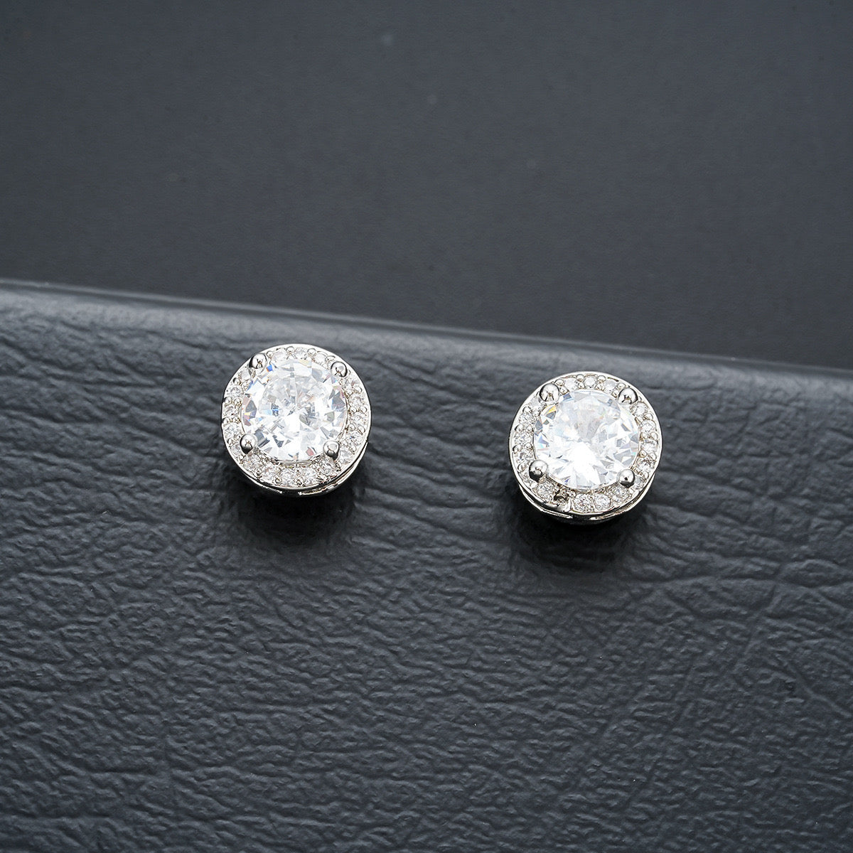 Wisy magnetic studs (pair)