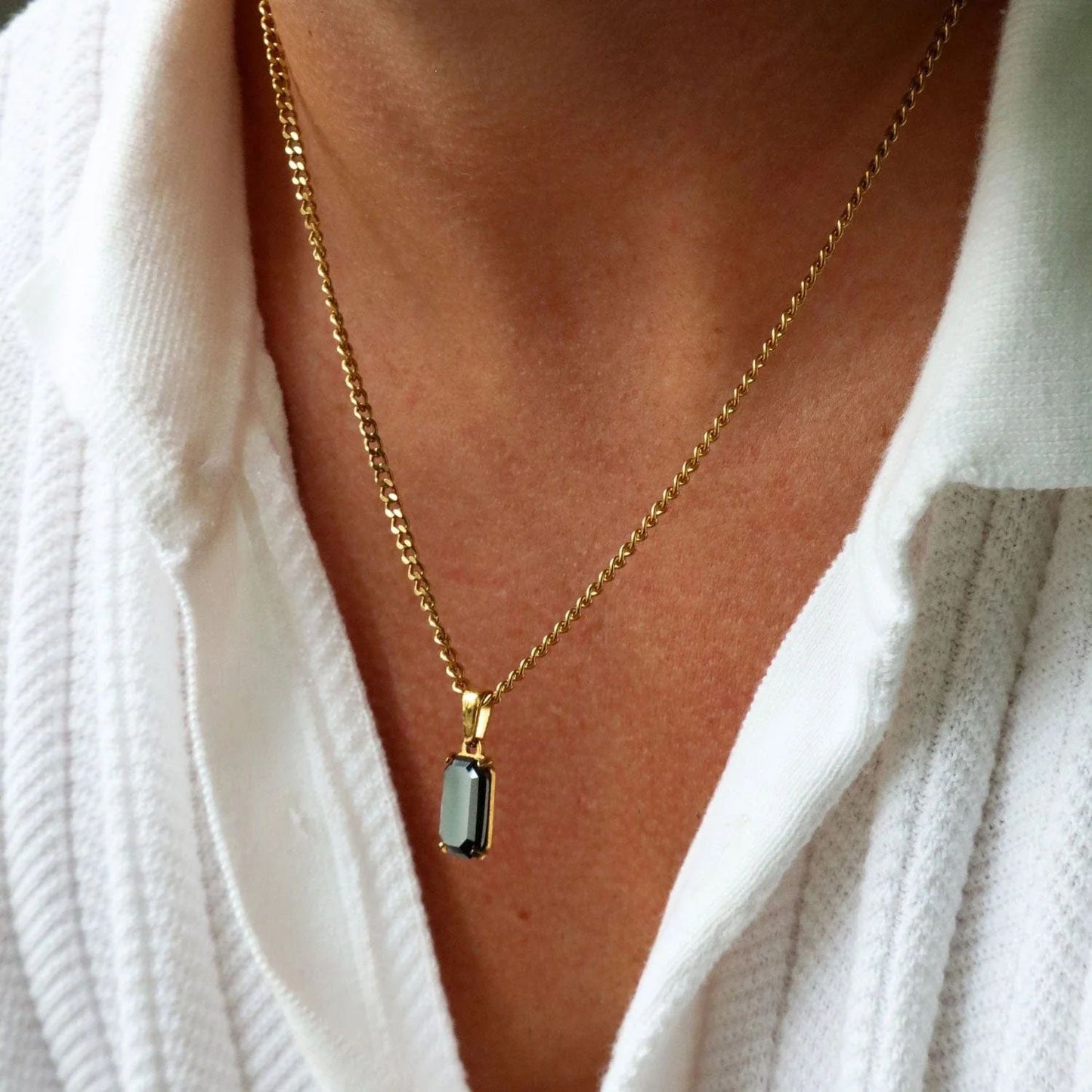 Axis Necklace