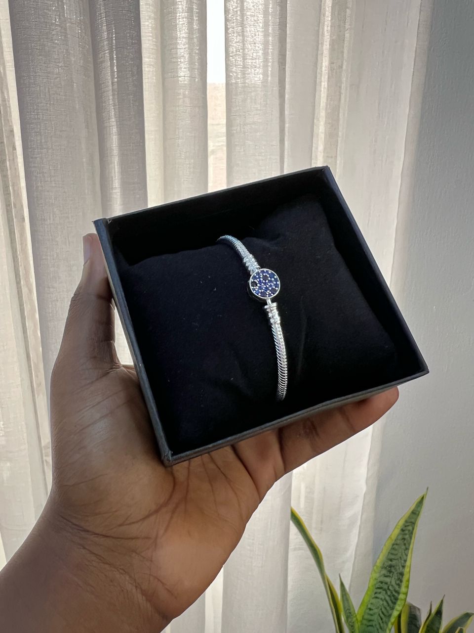 Queen's Clip Bracelet