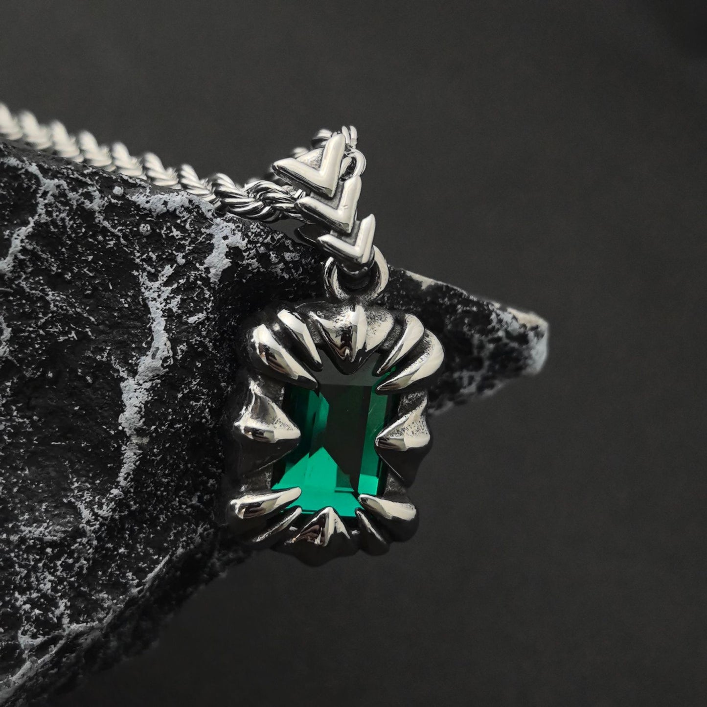 Hazil necklace