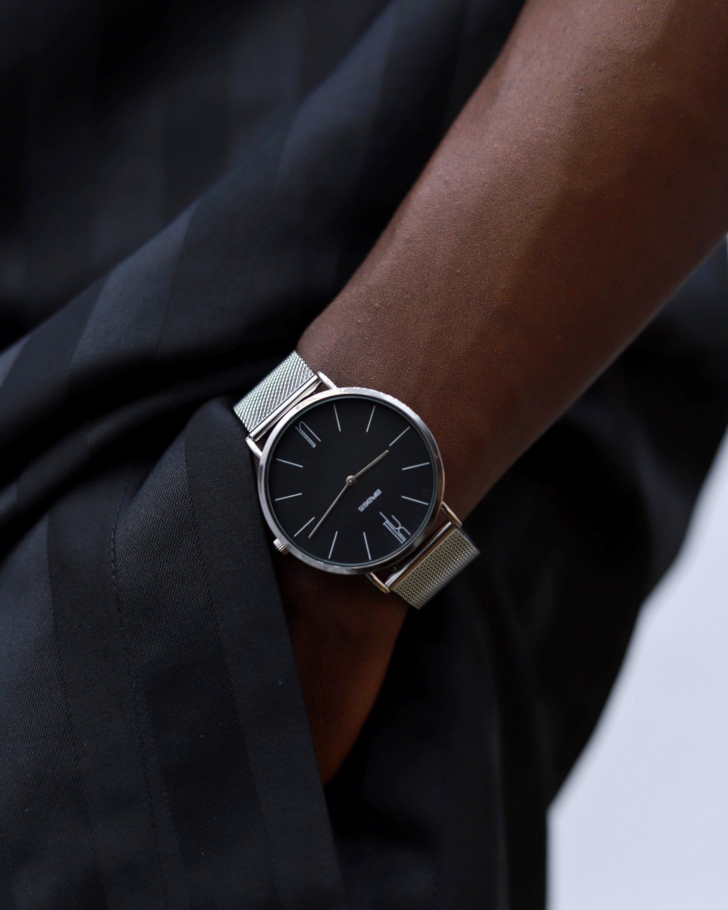 Brags Vault Max Mesh watch