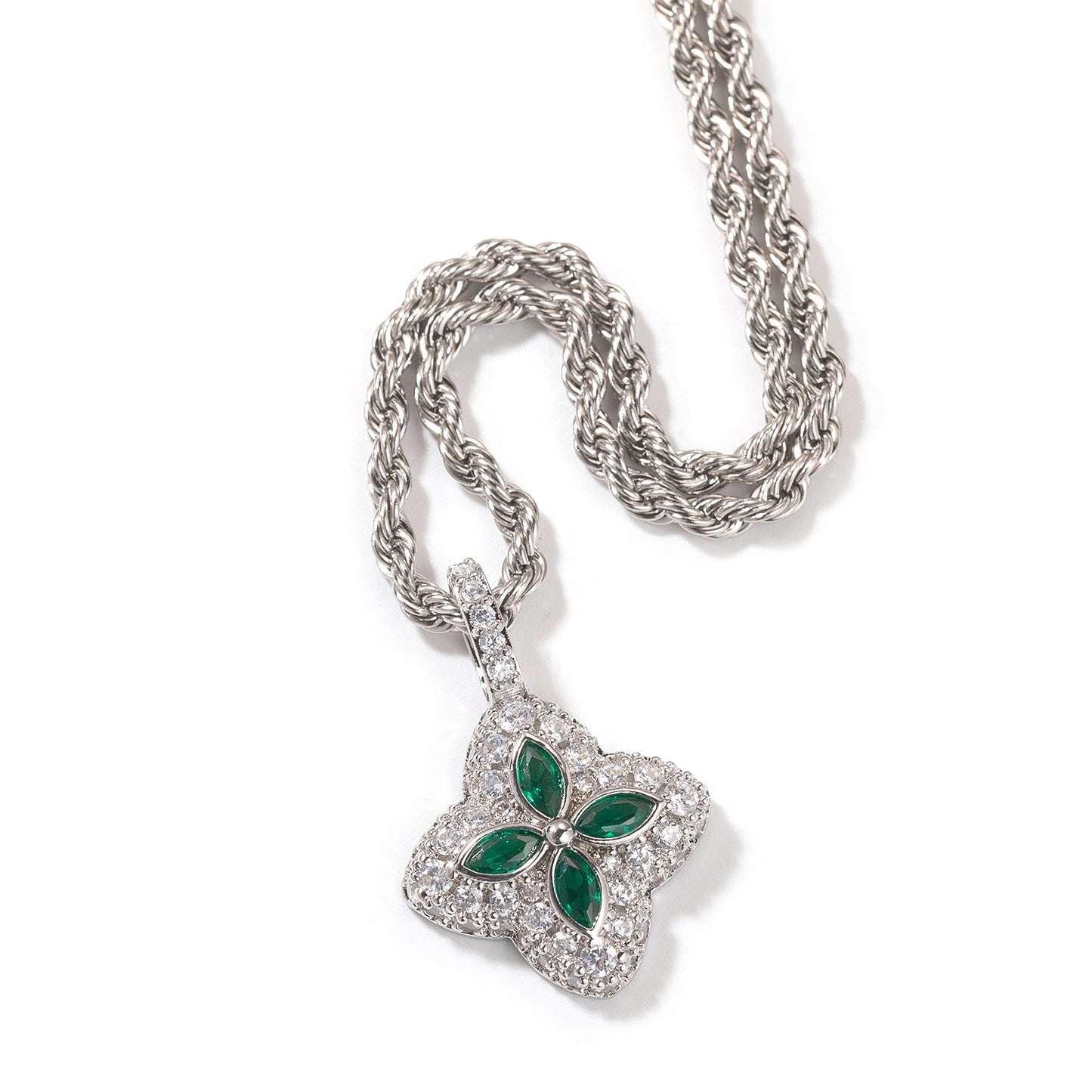 Verdant leaf Necklace