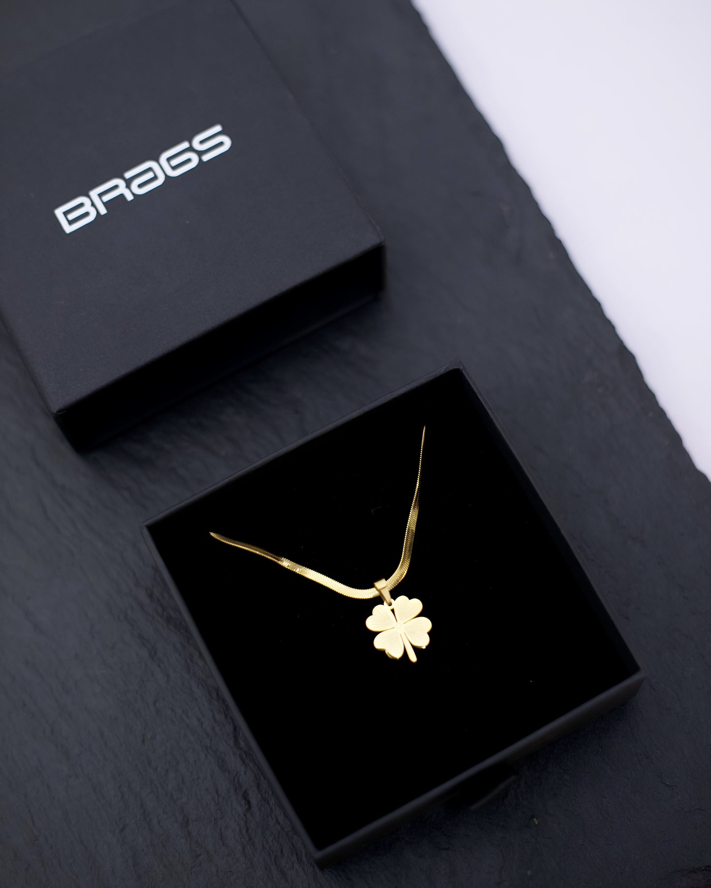 Clover man necklace