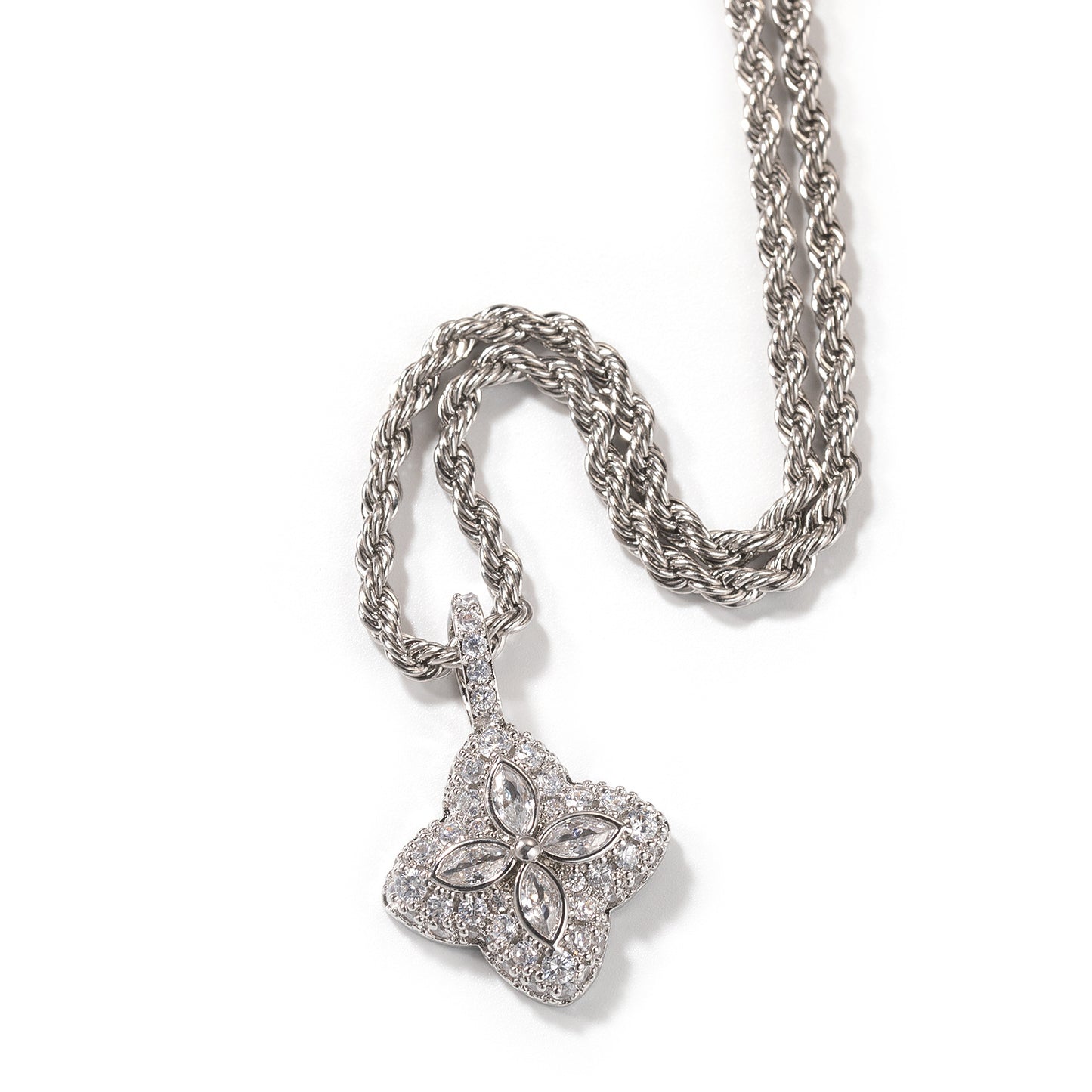 Verdant leaf Necklace