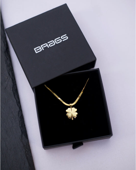 Clover man necklace