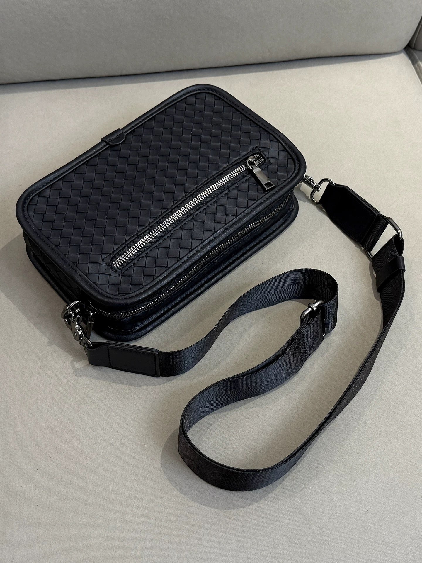 Rein cross body bag
