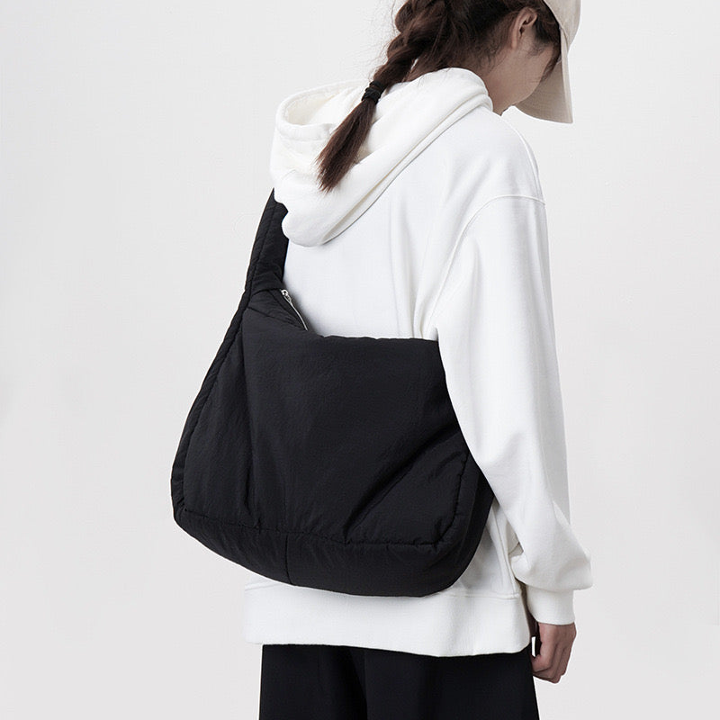 Brags Design soft sling side bag