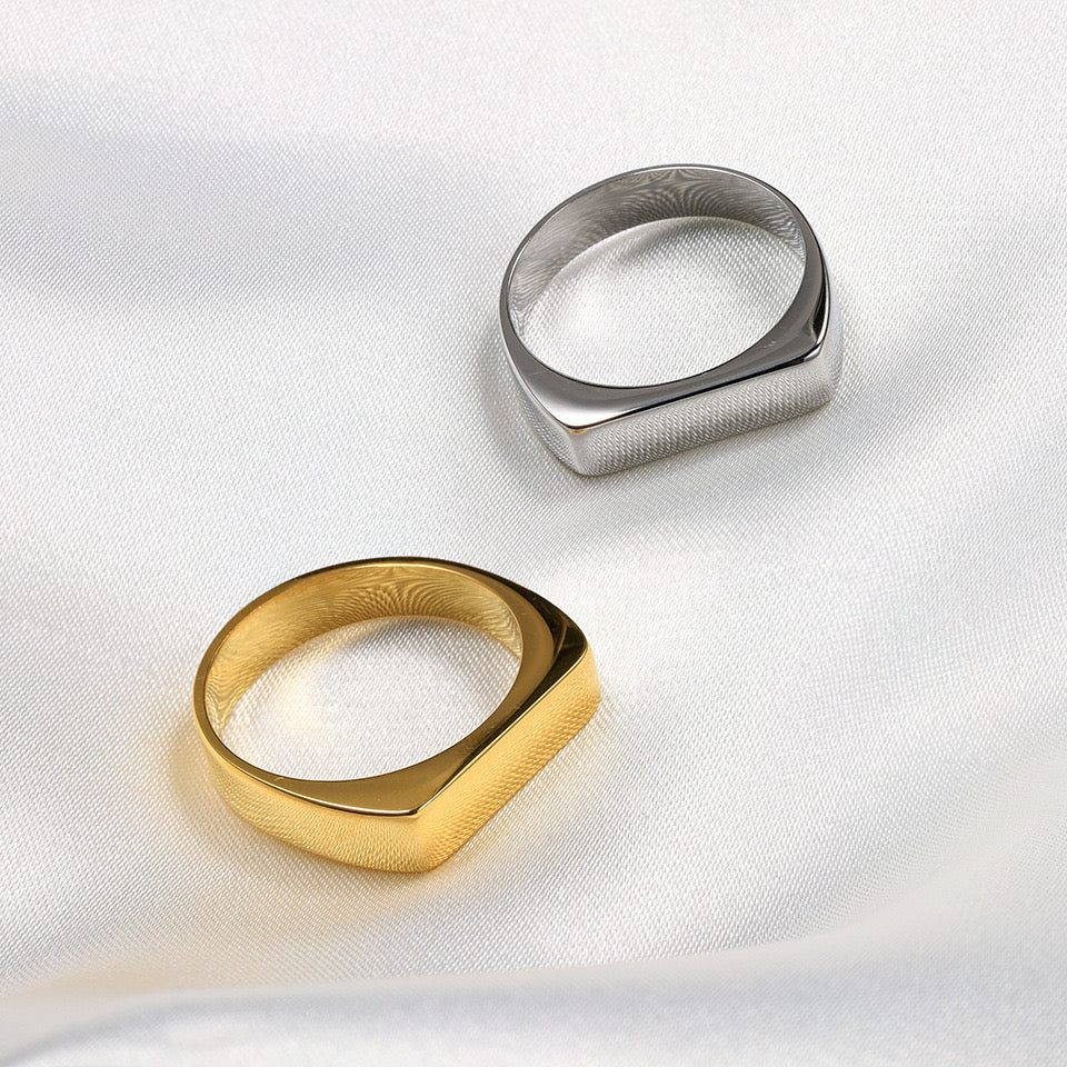 SLEEK PLAIN RING