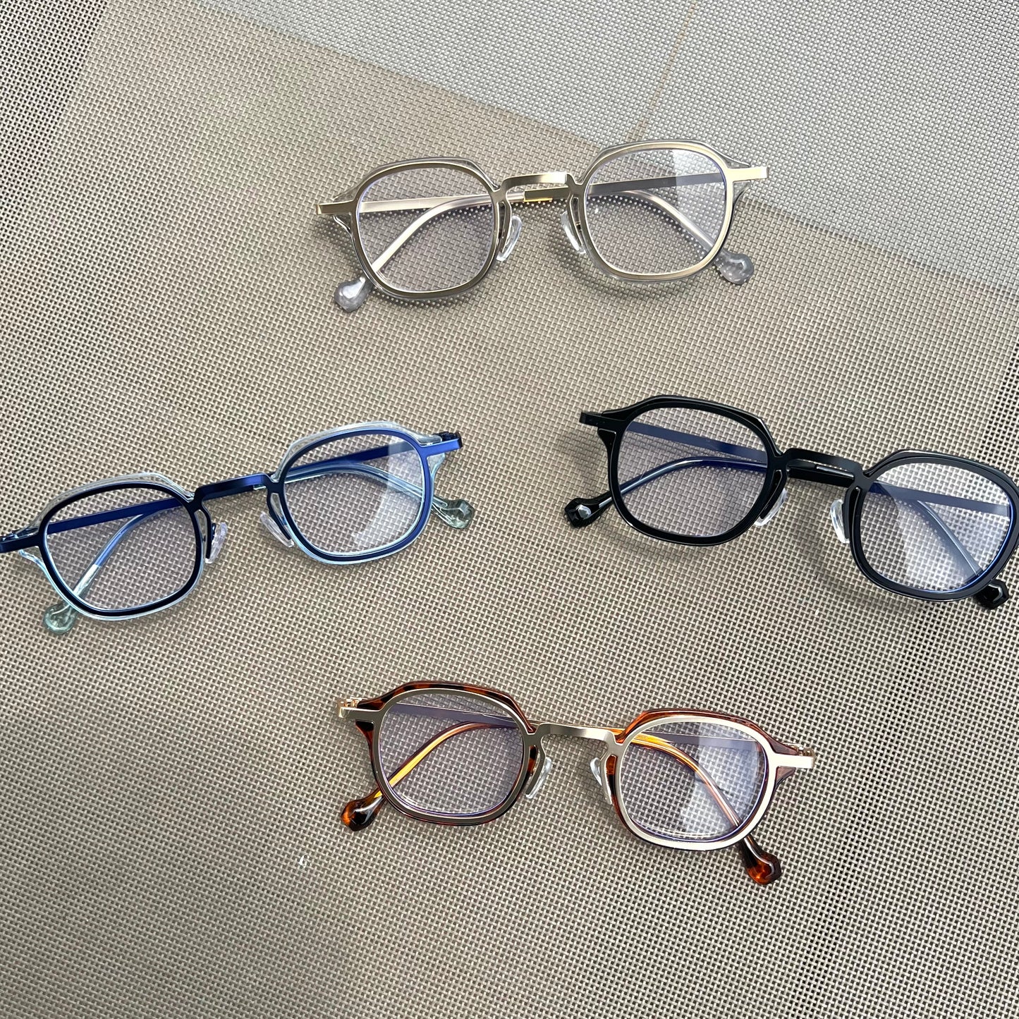 Metallic tech trend frame