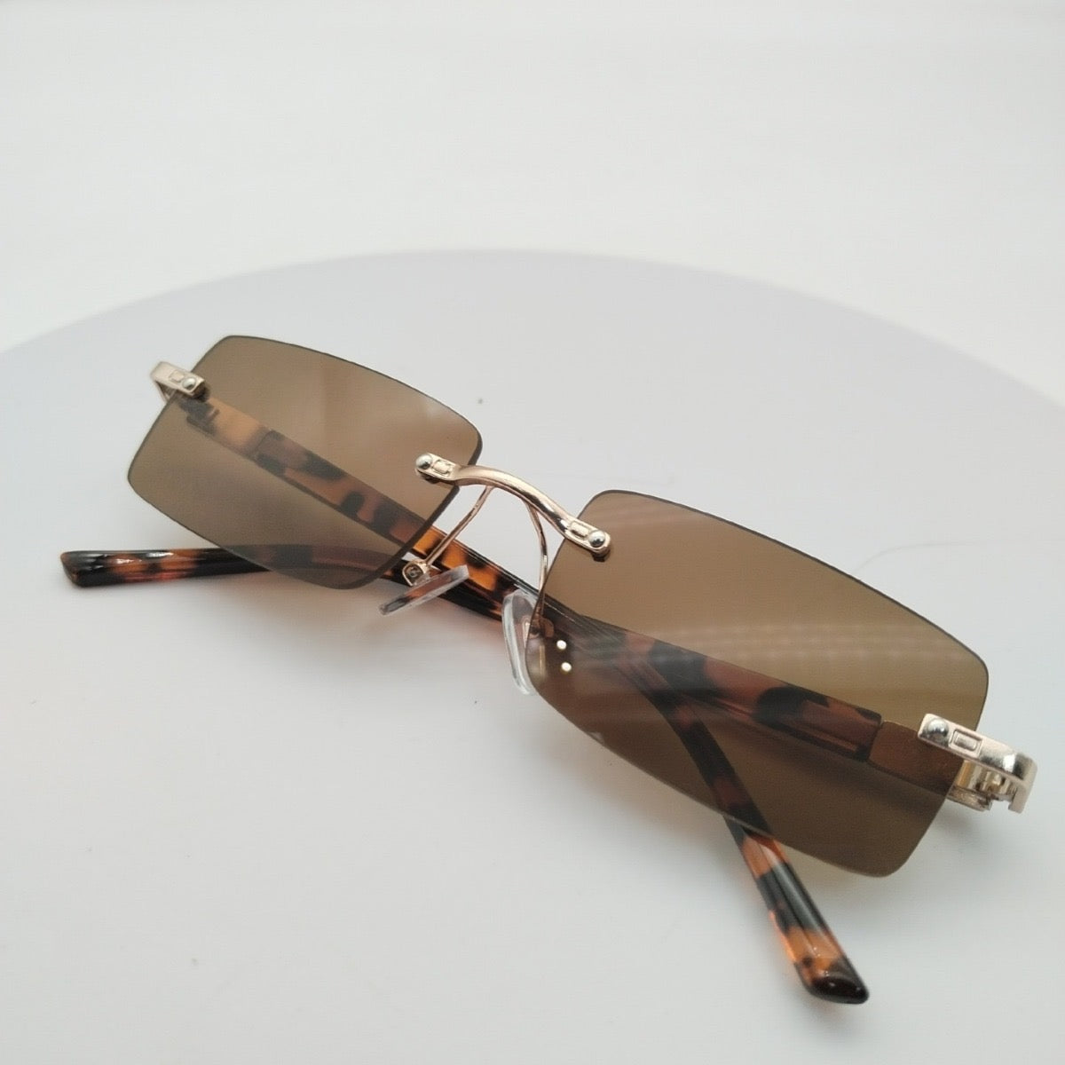 Animal skin frameless shades