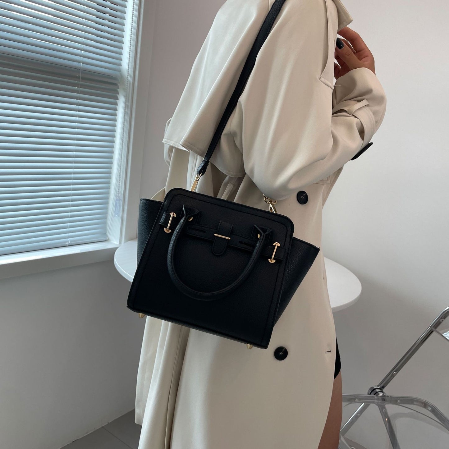 Aurora Chic midi bag