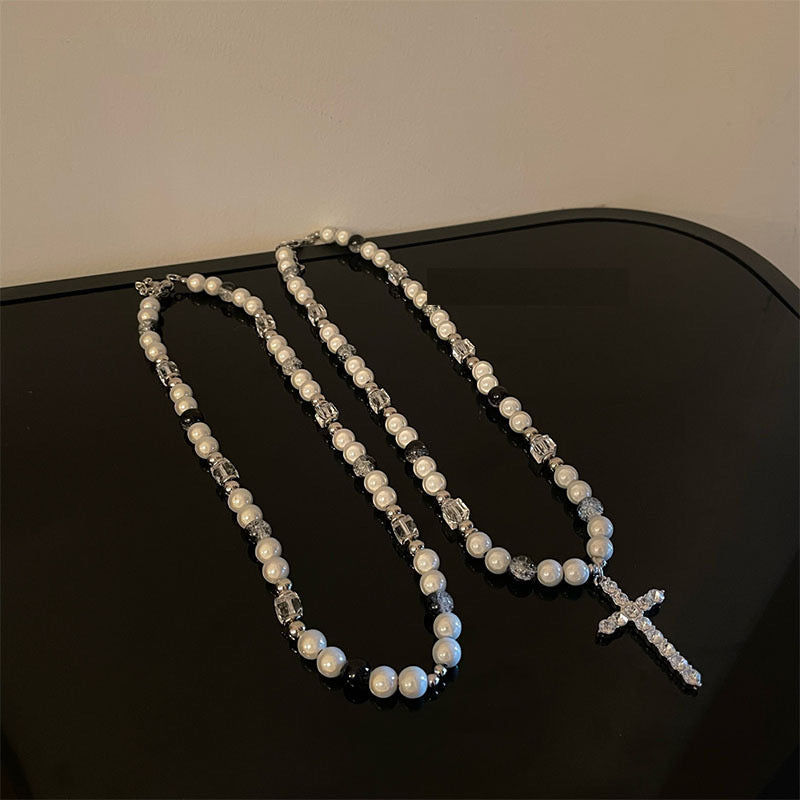 Beaded necklace in grey tones without pendant