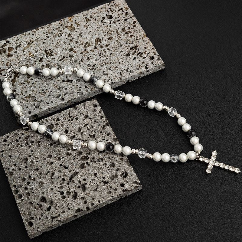 Beaded Necklace in grey tones with pendant