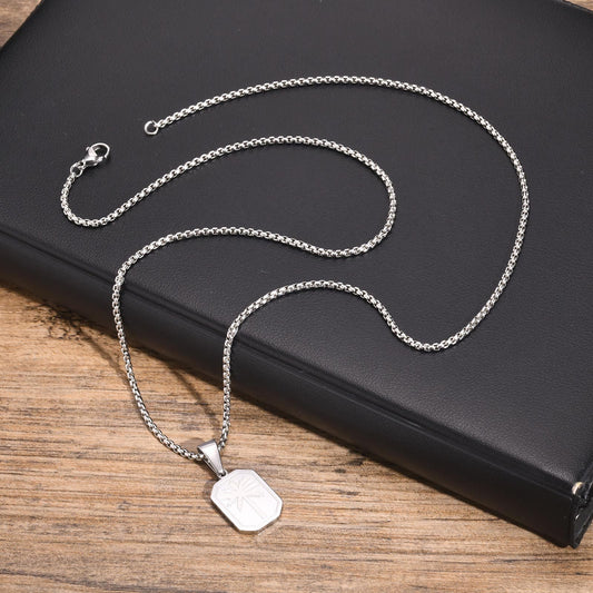 Palm pendant necklace