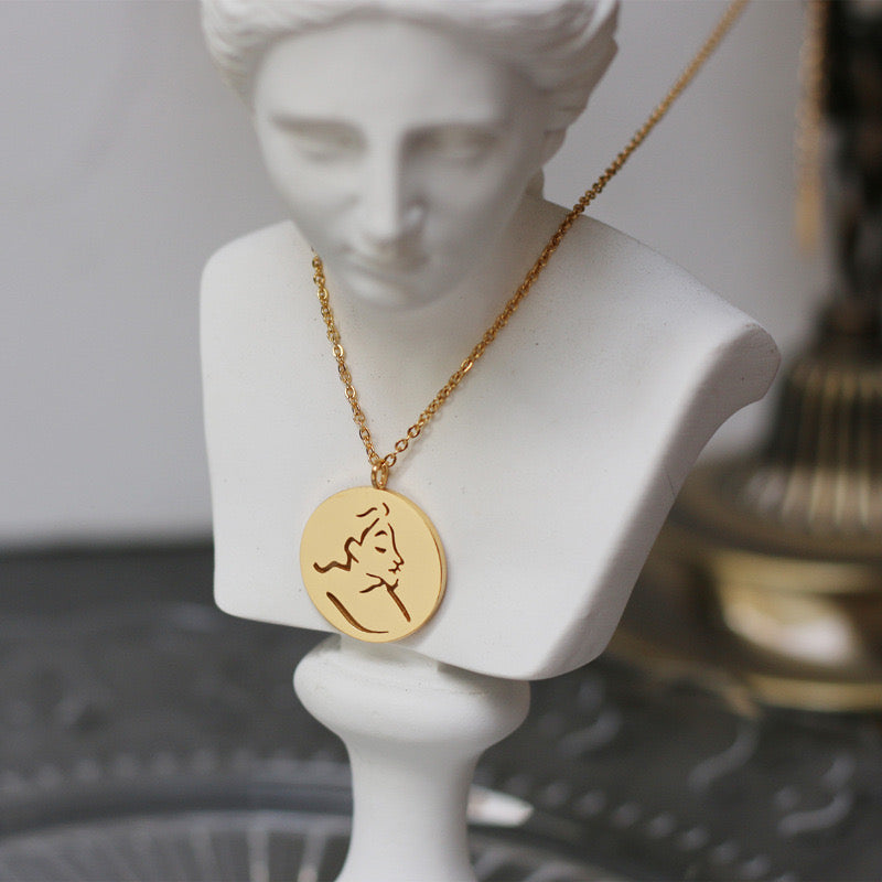 Eve necklace
