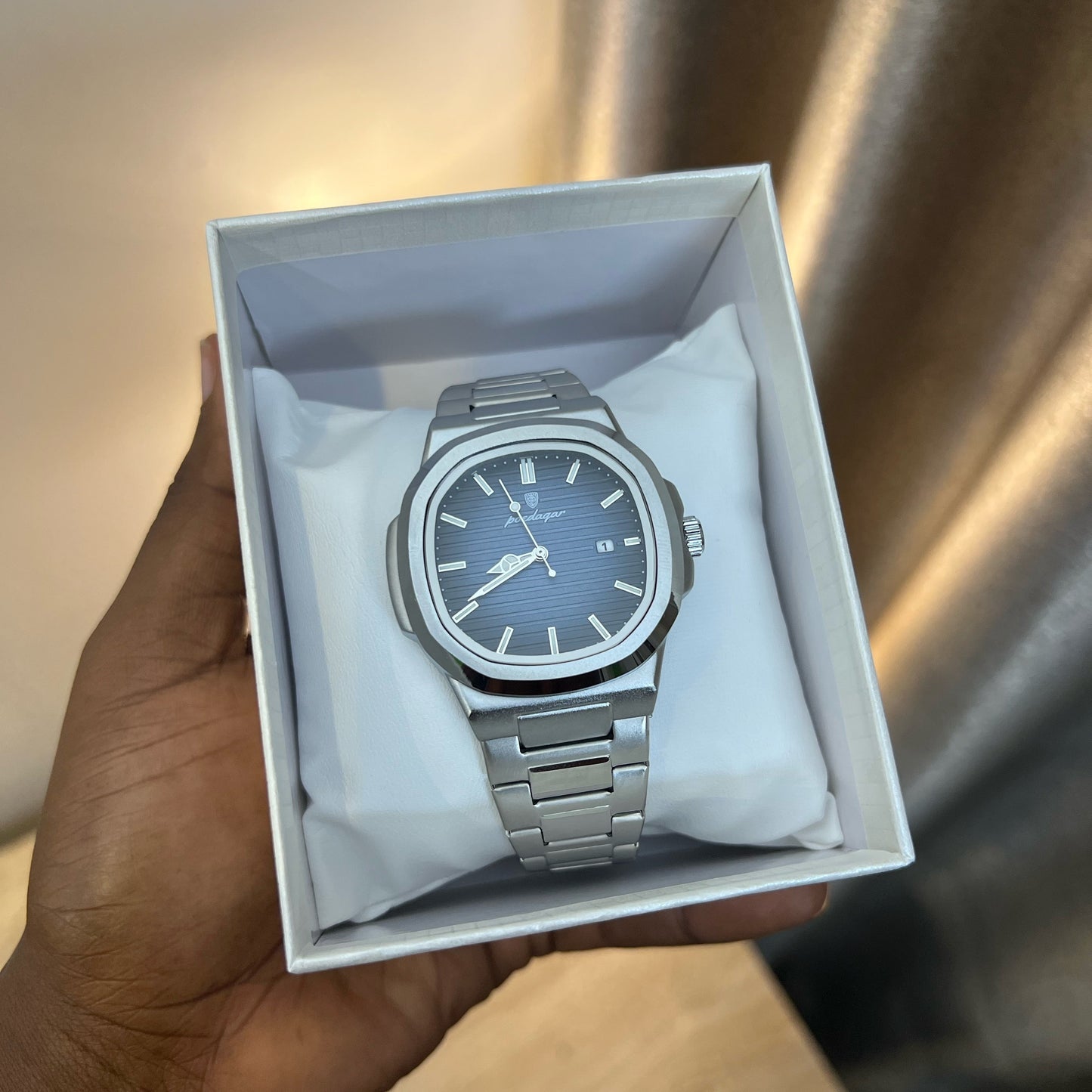 Poedagar chain time piece