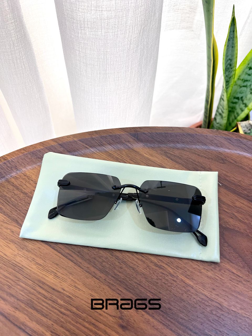 Dark Line Sunnies