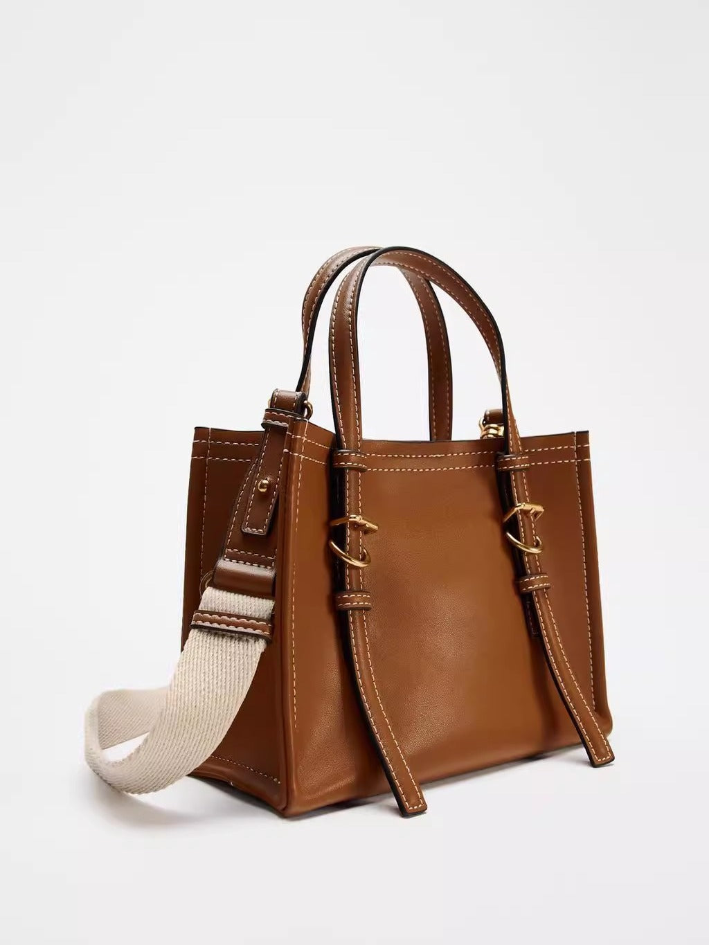 Vee mini bag