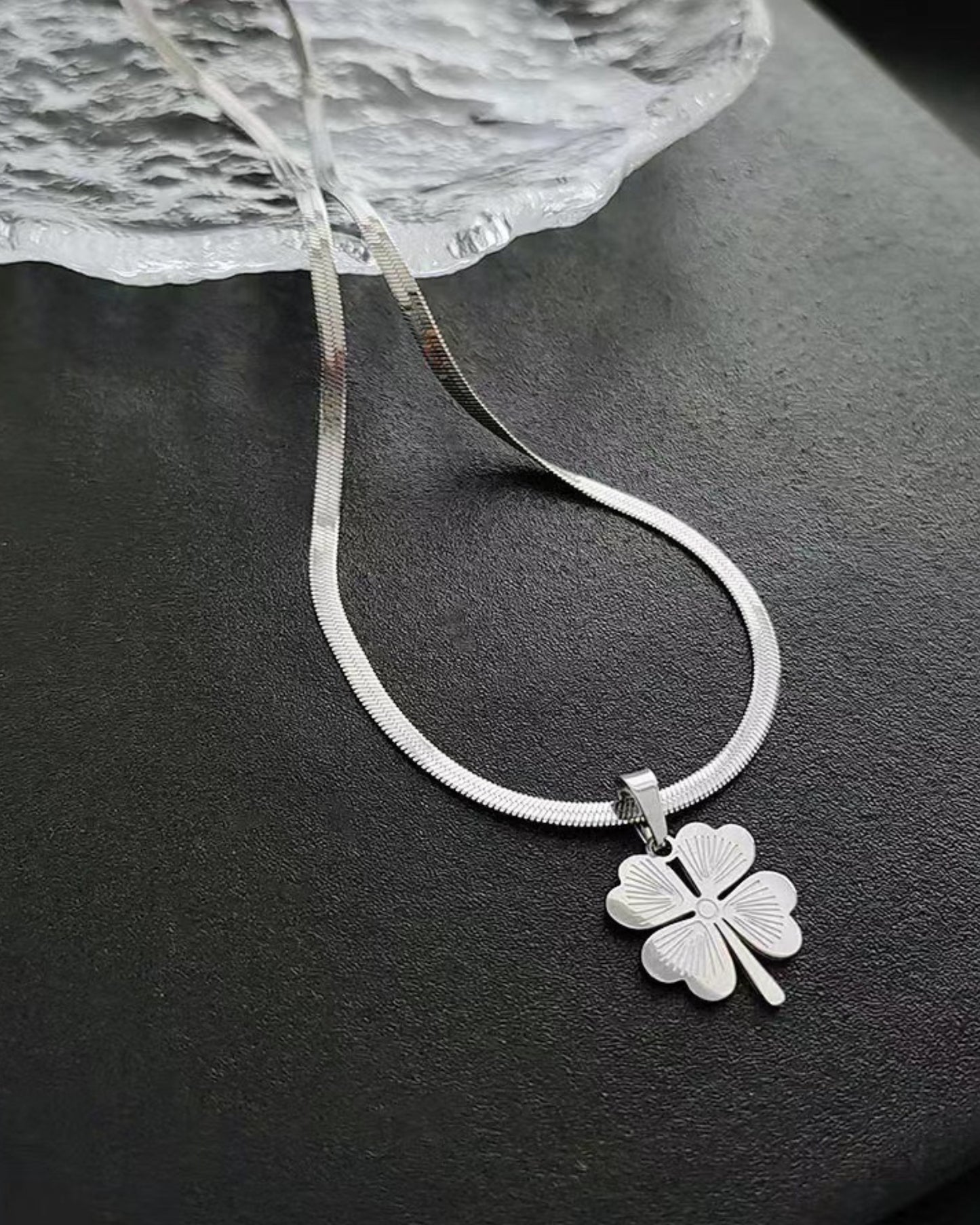 Clover man necklace