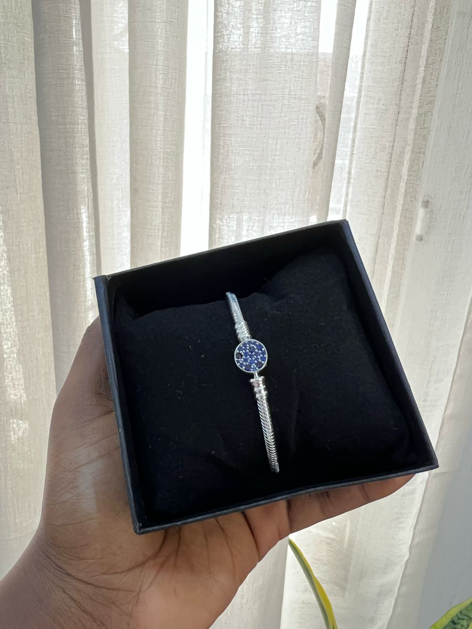 Queen's Clip Bracelet