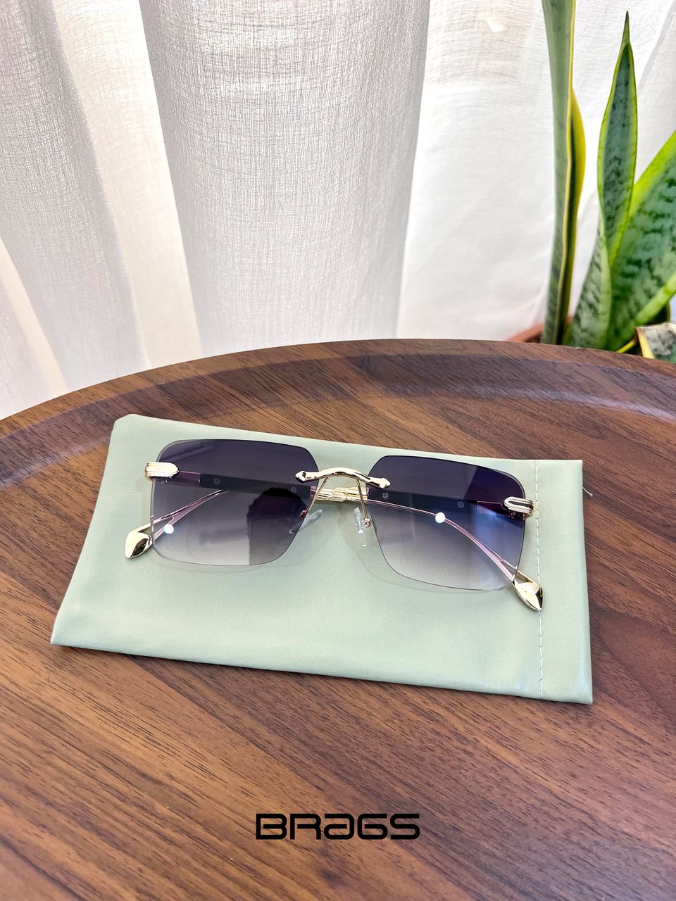Dark Line Sunnies