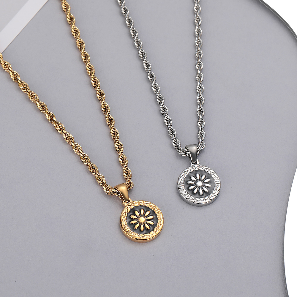 Dante necklace
